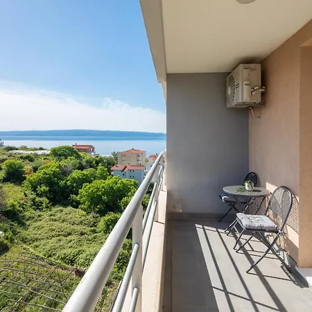 Oasis Apartment